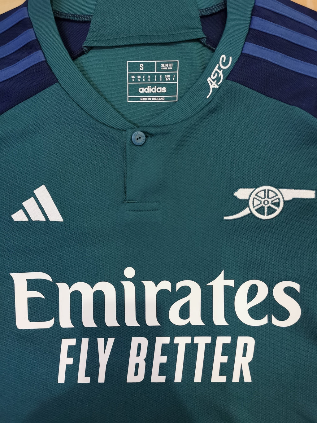Arsenal Goalkeeper Kit 2024/25 – Green Edition